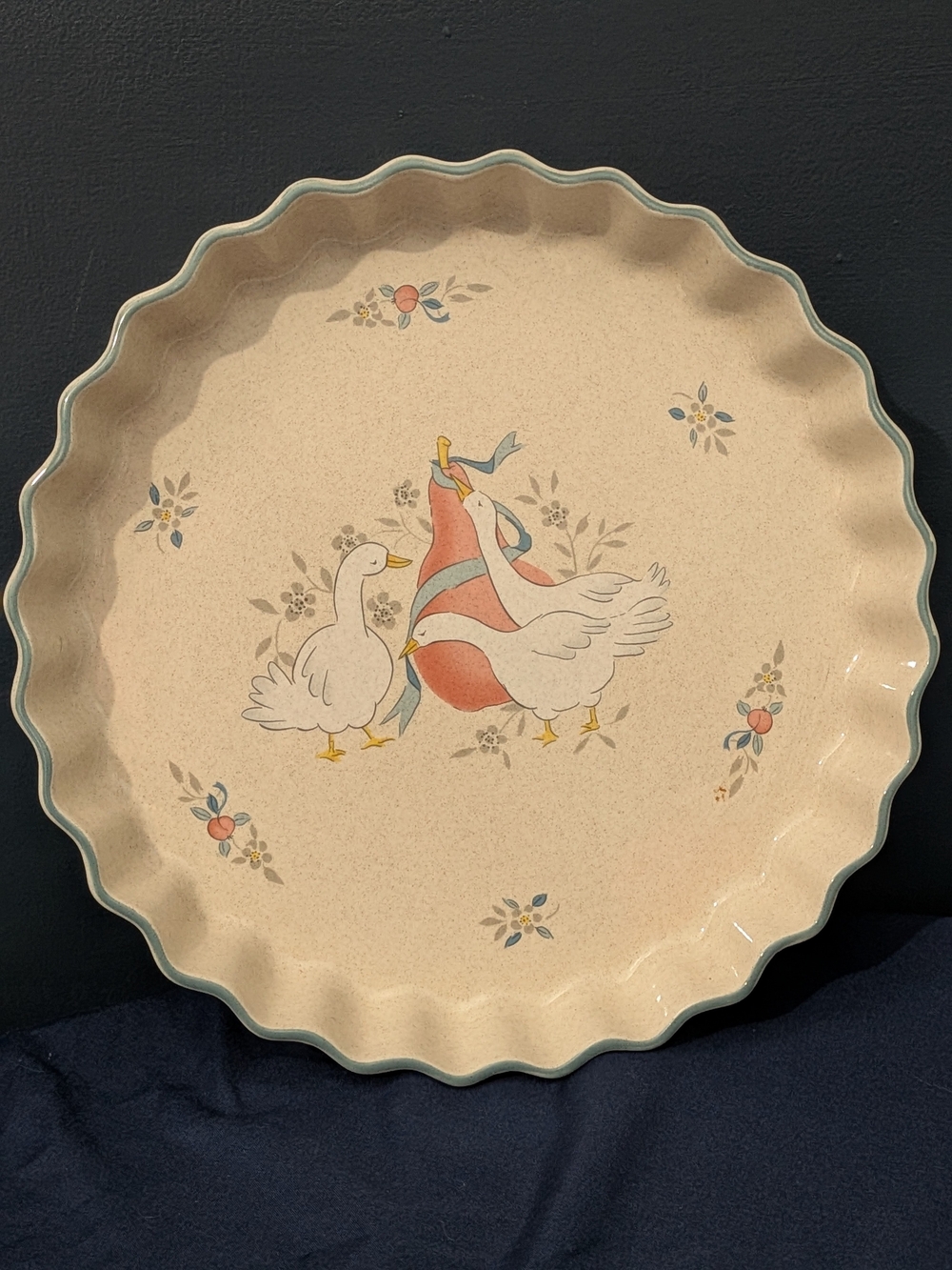 International Stoneware Vintage-Style Goose Ceramic Pie Plate